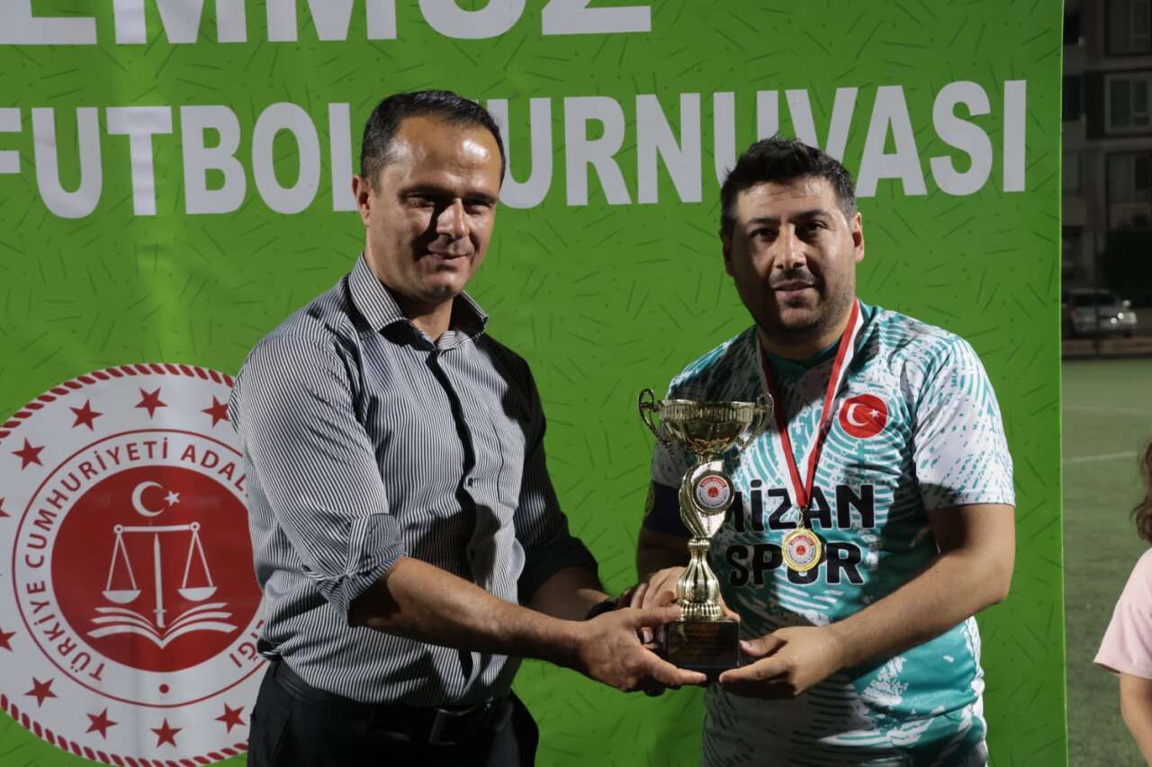 Konya Adliyesi'nde 15 Temmuz Futbol Turnuvası tamamlandı! Şampiyon belli oldu 9